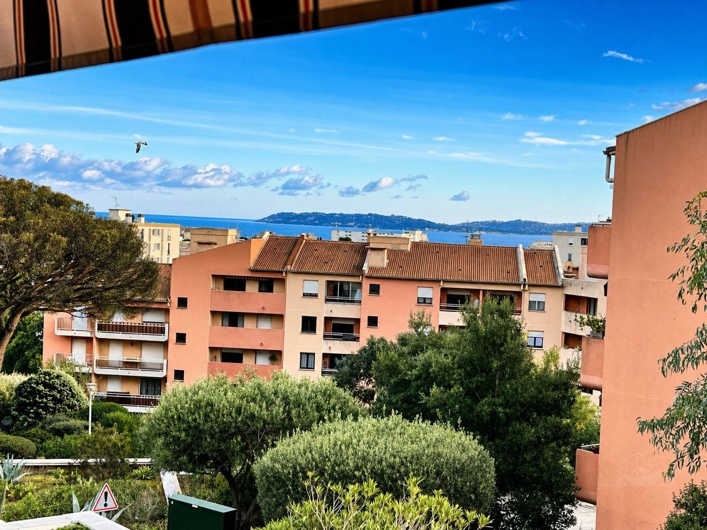 3-room 50 m² with garage, chemin des Virgiles