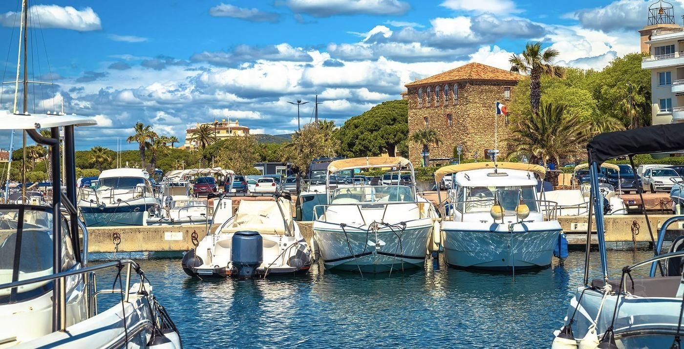Der Kalender von Sainte-Maxime, Saison für Saison